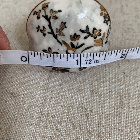 NWOT Set of 3 •Mascot Hardware Ceramic Square Ceramic Cabinet Knob - Picture 10 of 14